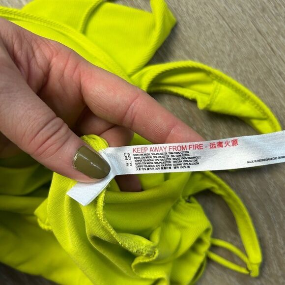 URBAN OUTFITTER | Out From Under Summer Weekender Bodysuit Lime Green Yellow - Picture 7 of 9